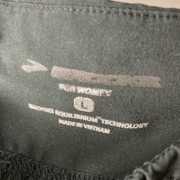 Brooks capris - Picture 4 of 4